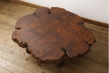 中古　美品　銘木　楓(カエデ)の輪切り　瘤材　鳥眼杢(バーズアイ)　木の風合いを活かした高級座卓(ローテーブル、センターテーブル、リビングテーブル)(定価約50万円)(R-061036)