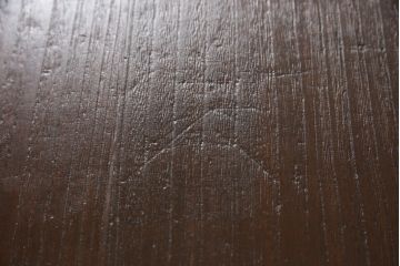 和製アンティーク　前面桑材　丸い金具と上品な佇まいが魅力的な小箪笥(収納箪笥、整理箪笥、和タンス、小引き出し、卓上収納)(R-061037)