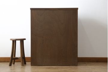 中古　岩谷堂箪笥　牡丹紋様　ダイナミックな杢目と存在感のある金具が魅力的な収納棚(茶箪笥、飾り棚、戸棚、サイドキャビネット、引き出し、和タンス、和たんす)(定価約45万円)(R-061043)