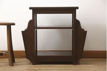 和製ビンテージ　絶版品　北海道民芸家具　#440　便利な収納ポケットが付いたマガジン卓(サイドテーブル、マガジンラック、ヴィンテージ)(R-061049)