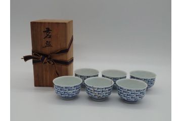平安春峰造　松月庵　染付　めだか図　煎茶碗　茶碗6客セット(共箱付き、煎茶器、めだか紋、めだか群、湯呑み、茶器、和食器)(R-061055)