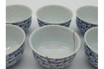 平安春峰造　松月庵　染付　めだか図　煎茶碗　茶碗6客セット(共箱付き、煎茶器、めだか紋、めだか群、湯呑み、茶器、和食器)(R-061055)