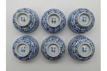 平安春峰造　松月庵　染付　めだか図　煎茶碗　茶碗6客セット(共箱付き、煎茶器、めだか紋、めだか群、湯呑み、茶器、和食器)(R-061055)