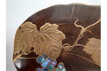 大下香仙　漆工芸大下香仙工房　ブドウ蒔絵　螺組細工　加賀蒔絵　ツタ香合(共箱付き、茶道具、葡萄、蔦)(R-061059)