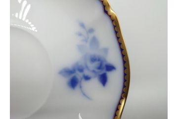 大倉陶園　TheOkura　高邸シリーズ　希少　優雅で気品が感じられるティーカップ・ソーサー(ブルーローズ　岡染め　金蝕、記念品?)(R-061064)