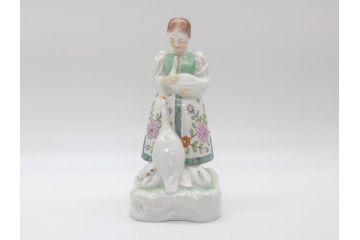 ハンガリー　ヘレンド(HEREND)　女の子とガチョウのフィギュリン(少女、フィギュア、置物、置きもの、西洋陶磁器、人形、飾り物、飾り、ディスプレイ雑貨)(R-061067)