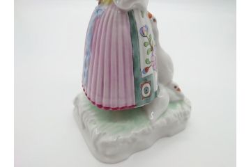 ハンガリー　ヘレンド(HEREND)　女の子とガチョウのフィギュリン(少女、フィギュア、置物、置きもの、西洋陶磁器、人形、飾り物、飾り、ディスプレイ雑貨)(R-061067)