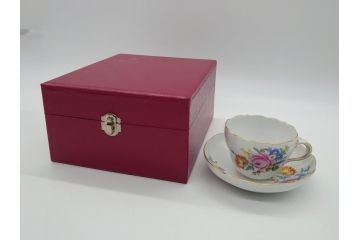 ドイツ　マイセン　Meissen　五つ花　メイン　ピンクローズ　ベーシックフラワー　気品あふれるコーヒーカップ&ソーサー(共箱付き、洋食器、西洋陶磁器、C&S)(R-061069)