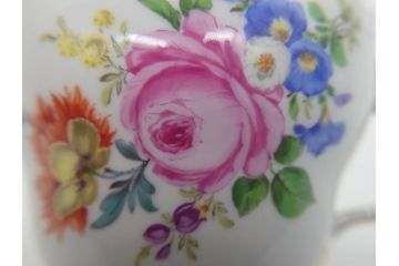 ドイツ　マイセン　Meissen　五つ花　メイン　ピンクローズ　ベーシックフラワー　気品あふれるコーヒーカップ&ソーサー(共箱付き、洋食器、西洋陶磁器、C&S)(R-061069)
