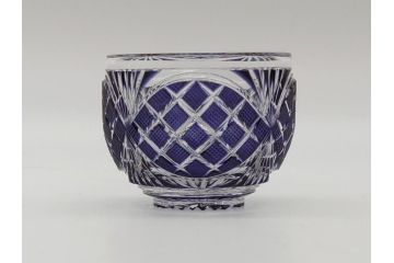 島津薩摩切子　SHIMADZU刻印有り　尚古集成館監修　薩摩ガラス工芸作　切子中付鉢(被せガラス、共箱付き、小鉢、グラス、伝統工芸品)(R-061073)