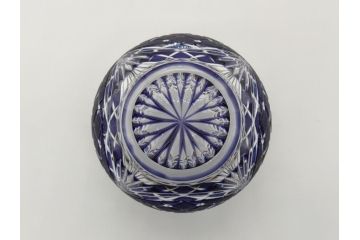 島津薩摩切子　SHIMADZU刻印有り　尚古集成館監修　薩摩ガラス工芸作　切子中付鉢(被せガラス、共箱付き、小鉢、グラス、伝統工芸品)(R-061073)