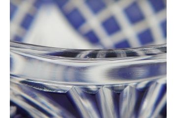 島津薩摩切子　SHIMADZU刻印有り　尚古集成館監修　薩摩ガラス工芸作　切子中付鉢(被せガラス、共箱付き、小鉢、グラス、伝統工芸品)(R-061073)