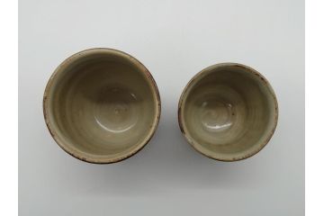 人間国宝　島岡達三　益子焼　地釉縄文象嵌夫婦湯呑(共箱付き、民芸陶器、夫婦湯呑み、ペア湯呑み)(R-061082)
