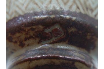 人間国宝　島岡達三　益子焼　地釉縄文象嵌夫婦湯呑(共箱付き、民芸陶器、夫婦湯呑み、ペア湯呑み)(R-061082)
