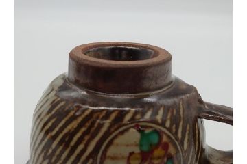 人間国宝　島岡達三　益子焼　象嵌赤絵　草花文カップ&ソーサー2客(共箱無し、コーヒーカップ、民芸陶器)(R-061094)