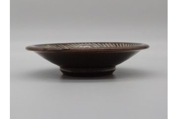 人間国宝　島岡達三　益子焼　象嵌赤絵　草花文カップ&ソーサー2客(共箱無し、コーヒーカップ、民芸陶器)(R-061094)