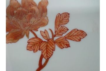 明治〜大正　九谷焼　久谷製　久谷赤絵　小槌摘赤絵金彩　菓子器　鮮やかな色合いの5.4寸菓子鉢(蓋物、蓋付菓子鉢、深鉢、深皿、シュガーポット)(R-061095)