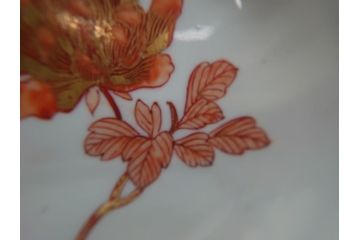 明治〜大正　九谷焼　久谷製　久谷赤絵　小槌摘赤絵金彩　菓子器　鮮やかな色合いの5.4寸菓子鉢(蓋物、蓋付菓子鉢、深鉢、深皿、シュガーポット)(R-061095)