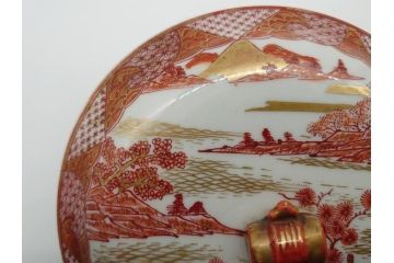明治〜大正　九谷焼　久谷製　久谷赤絵　小槌摘赤絵金彩　菓子器　鮮やかな色合いの5.4寸菓子鉢(蓋物、蓋付菓子鉢、深鉢、深皿、シュガーポット)(R-061095)