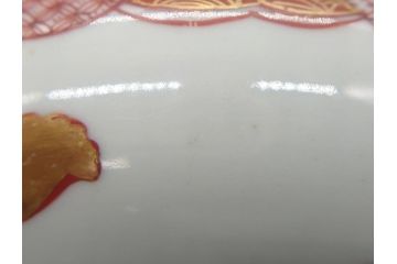 明治〜大正　九谷焼　久谷製　久谷赤絵　小槌摘赤絵金彩　菓子器　鮮やかな色合いの5.4寸菓子鉢(蓋物、蓋付菓子鉢、深鉢、深皿、シュガーポット)(R-061095)