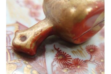 明治〜大正　九谷焼　久谷製　久谷赤絵　小槌摘赤絵金彩　菓子器　鮮やかな色合いの5.4寸菓子鉢(蓋物、蓋付菓子鉢、深鉢、深皿、シュガーポット)(R-061095)