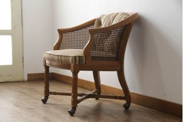 中古　 美品　DREXEL HERITAGE(ドレクセルヘリテイジ)　Grand Villa(グランドヴィラ)　くつろぎの時間を演出するキャスター付きチェア(ダイニングチェア、アームチェア、椅子、イス)(R-061102)