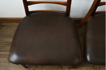 デンマークビンテージ　ニールス・コフォード(Niels Koefoed)　リス(Lis)　ローズウッド　くびれた背貫が素敵なラダーバックチェア4脚セット　(R-061121)