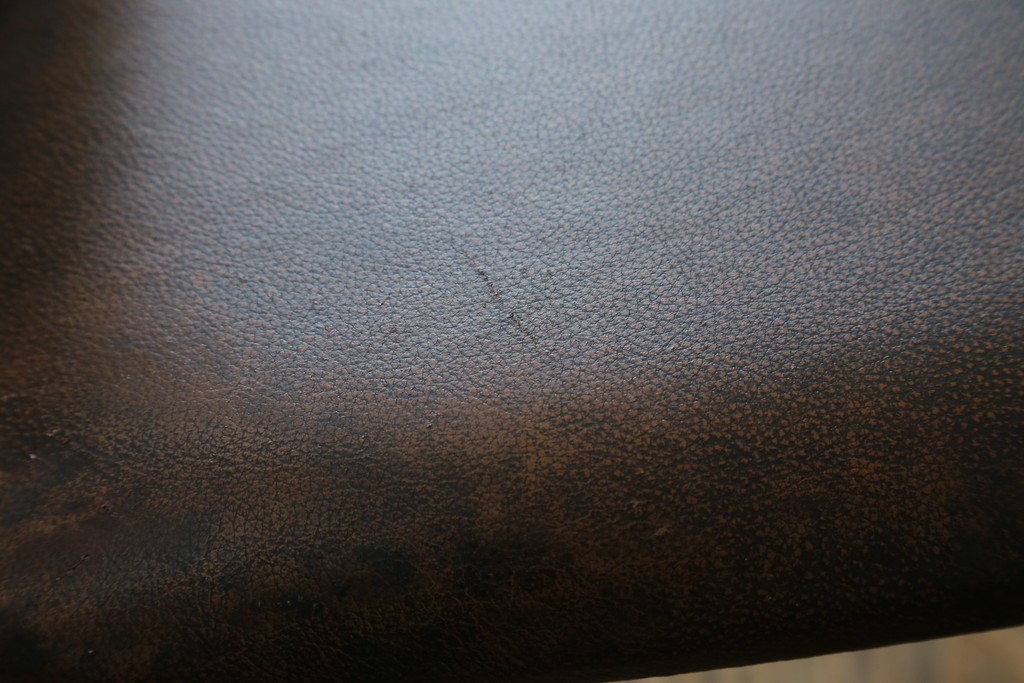 デンマークビンテージ　ニールス・コフォード(Niels Koefoed)　リス(Lis)　ローズウッド　くびれた背貫が素敵なラダーバックチェア4脚セット　(R-061121)