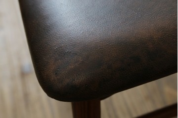 デンマークビンテージ　ニールス・コフォード(Niels Koefoed)　リス(Lis)　ローズウッド　くびれた背貫が素敵なラダーバックチェア4脚セット　(R-061121)