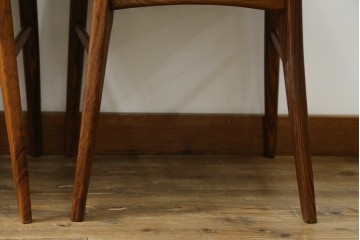 デンマークビンテージ　ニールス・コフォード(Niels Koefoed)　リス(Lis)　ローズウッド　くびれた背貫が素敵なラダーバックチェア4脚セット　(R-061121)