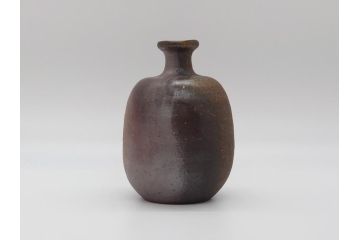 人間国宝　伊勢崎淳　備前焼　徳利(共箱付き、とっくり、花瓶、花器、伊部焼、民芸陶器)(R-061135)