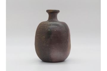 人間国宝　伊勢崎淳　備前焼　徳利(共箱付き、とっくり、花瓶、花器、伊部焼、民芸陶器)(R-061135)
