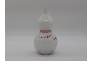 人間国宝　十四代　酒井田柿右衛門　錦　一輪生　梅鳥文　瓢形　花瓶(共箱付き、濁手、磁器、陶磁器、赤絵、花器、色絵、作家物)