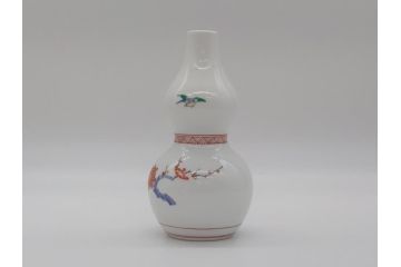 人間国宝　十四代　酒井田柿右衛門　錦　一輪生　梅鳥文　瓢形　花瓶(共箱付き、濁手、磁器、陶磁器、赤絵、花器、色絵、作家物)