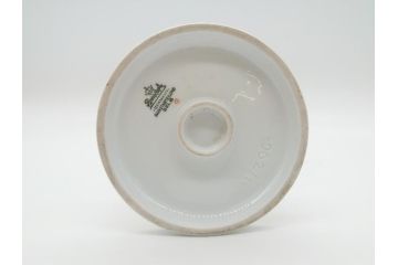 ドイツ　ローゼンタール(Rosenthal)　裸婦　女性　今にも動き出しそうなしなやかな造りのフィギュリン(陶磁器、置物)(R-061141)