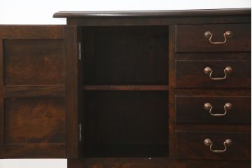 中古　松本民芸家具　クラシカルなデザインがおしゃれなA型ドレッサー(サイドボード、サイドキャビネット、引き出し、サイドチェスト、収納棚、ドレッシングチェスト)(定価約48万円)(R-061168)