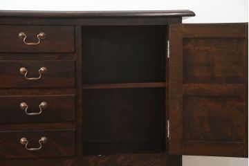 中古　松本民芸家具　クラシカルなデザインがおしゃれなA型ドレッサー(サイドボード、サイドキャビネット、引き出し、サイドチェスト、収納棚、ドレッシングチェスト)(定価約48万円)(R-061168)