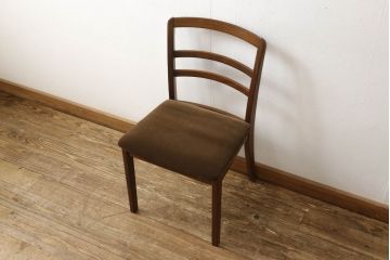 北欧ヴィンテージ　G-PLAN(ジープラン)　チーク材　落ち着いた色合いが魅力のダイニングチェア(イス、椅子、ビンテージ)(R-061170)