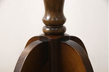 中古　カリモク家具(karimoku)　上品な挽き物加工が施されたポールハンガー(コートハンガー、帽子掛け、店舗什器)(R-061179)