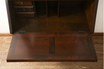 中古　松本民芸家具　落ち着いた色合いが和モダンな雰囲気を醸し出す重H型ビューローブックケース(本箱、キャビネット、ワークデスク、ライティングビューロー、ボールフットビューロー、在宅ワーク、在宅用)(R-061184)