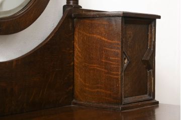 イギリスアンティーク　オーク材　品のあるデザインが魅力的なドレッシングチェスト(ドレッサー、鏡台)(R-061185)