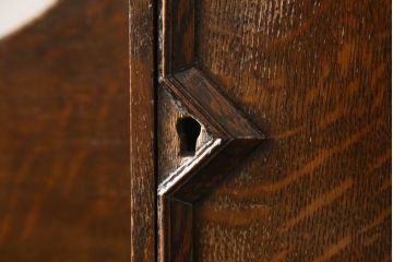 イギリスアンティーク　オーク材　品のあるデザインが魅力的なドレッシングチェスト(ドレッサー、鏡台)(R-061185)