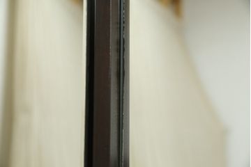 中古　松本民芸家具　シックな色合いと直線的なデザインが美しい309型三面鏡(ドレッサー、鏡台)(R-061190)