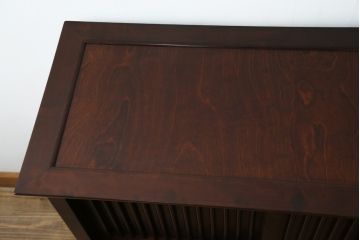 中古　松本民芸家具　A型舞良茶タンス　和モダンの空間づくりにも活躍する収納棚(下駄箱、靴箱、本箱、戸棚、食器棚)(R-061191)