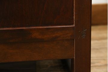 中古　松本民芸家具　A型舞良茶タンス　和モダンの空間づくりにも活躍する収納棚(下駄箱、靴箱、本箱、戸棚、食器棚)(R-061191)