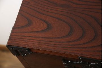 中古　美品　岩谷堂箪笥　迫力のある木目が存在感を放つ衣装タンス(引き出し、チェスト、衣装箪笥)(R-061194)