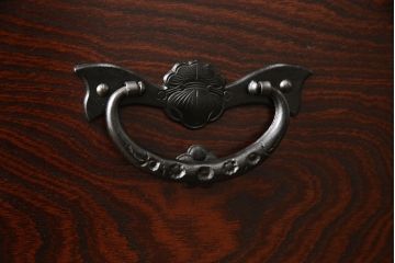 中古　美品　岩谷堂箪笥　迫力のある木目が存在感を放つ衣装タンス(引き出し、チェスト、衣装箪笥)(R-061194)