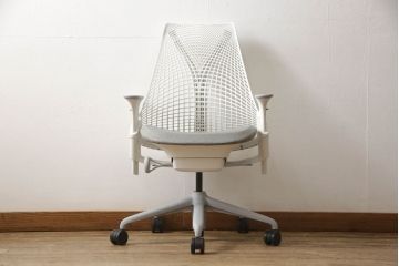 中古　美品　HermanMiller(ハーマンミラー社)　立体的な背もたれが印象的なセイルチェア(SAYL Chair)(オフィスチェア、アームチェア、ワークチェア)(R-061210)