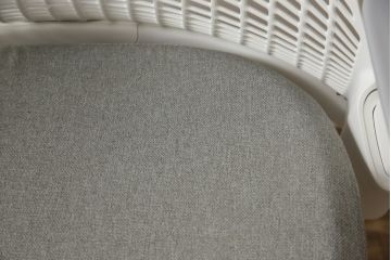 中古　美品　HermanMiller(ハーマンミラー社)　立体的な背もたれが印象的なセイルチェア(SAYL Chair)(オフィスチェア、アームチェア、ワークチェア)(R-061210)