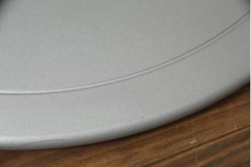 中古　超美品　オカムラ(OKAMURA)　医療福祉用　円盤脚　抗菌　丸みのあるフォルムがかわいらしいスツール2脚セット(丸椅子、回転椅子、イス)(2脚で定価約124000円)(R-061212)